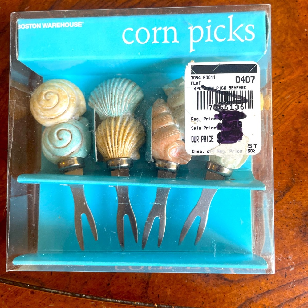 Boston Warehouse, Corn Picks, Seashell Design, Set of 4